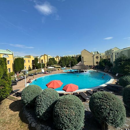 Blathy Apartman Siófok Exteriör bild