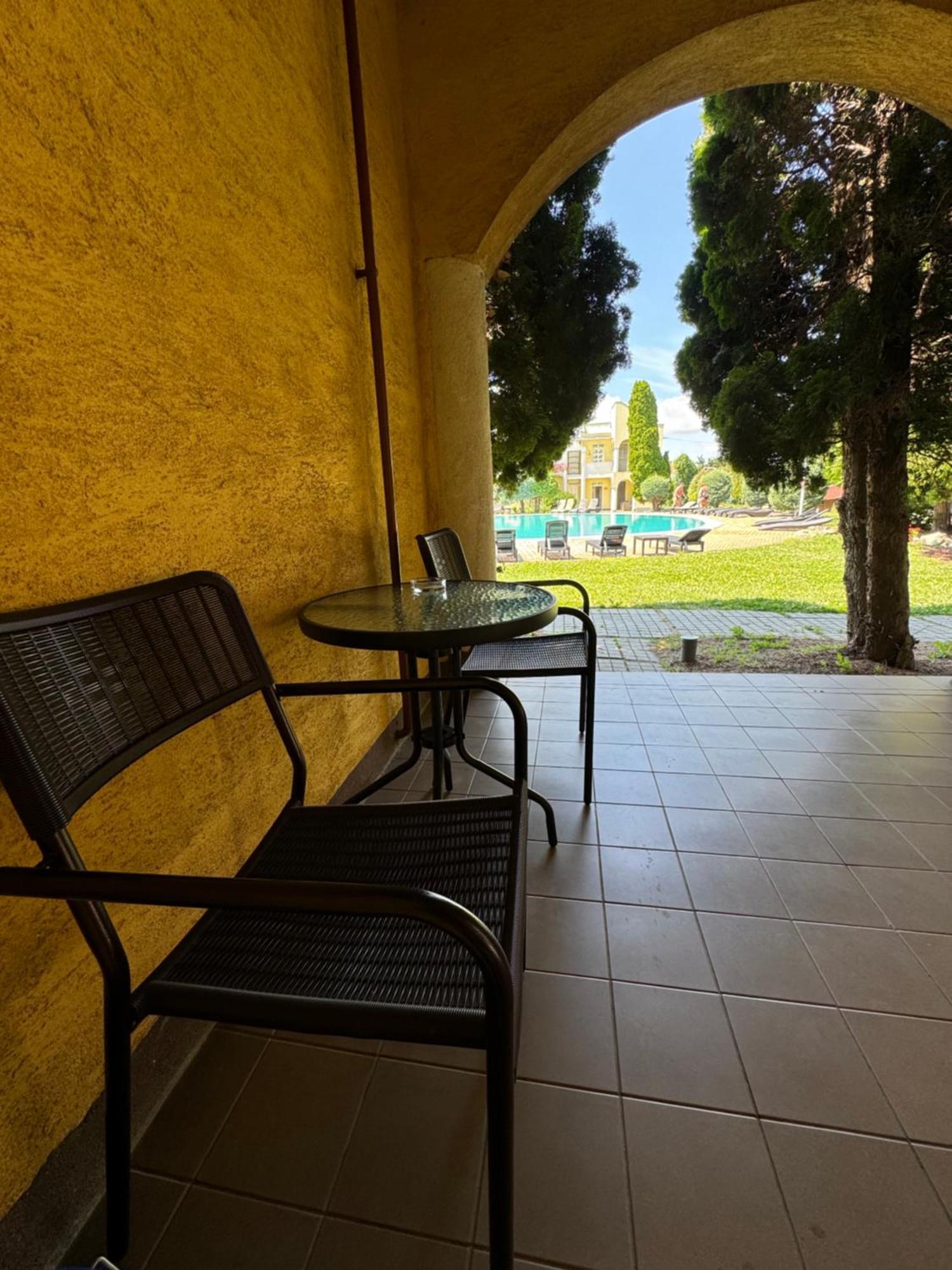 Blathy Apartman Siófok Exteriör bild