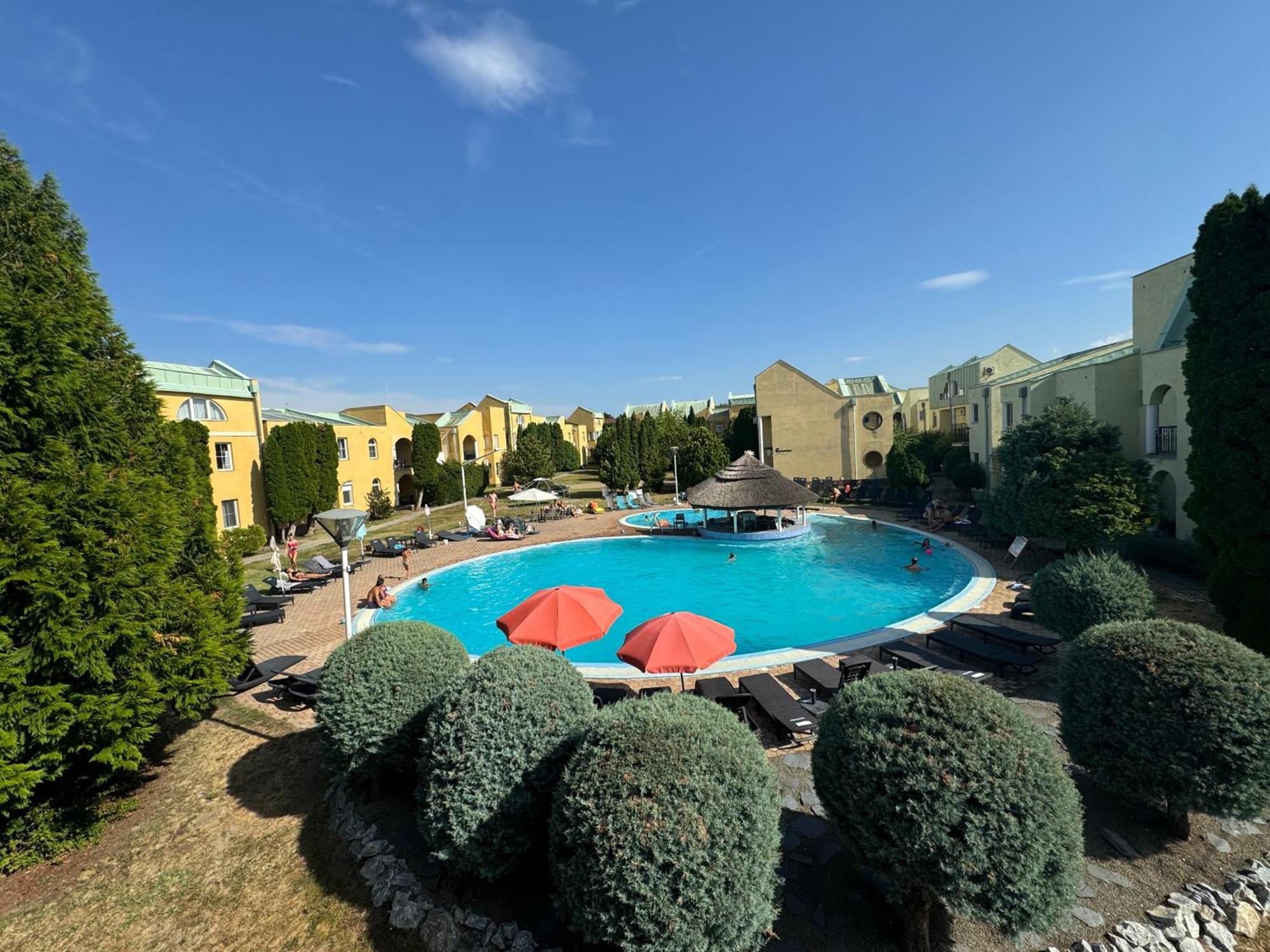 Blathy Apartman Siófok Exteriör bild