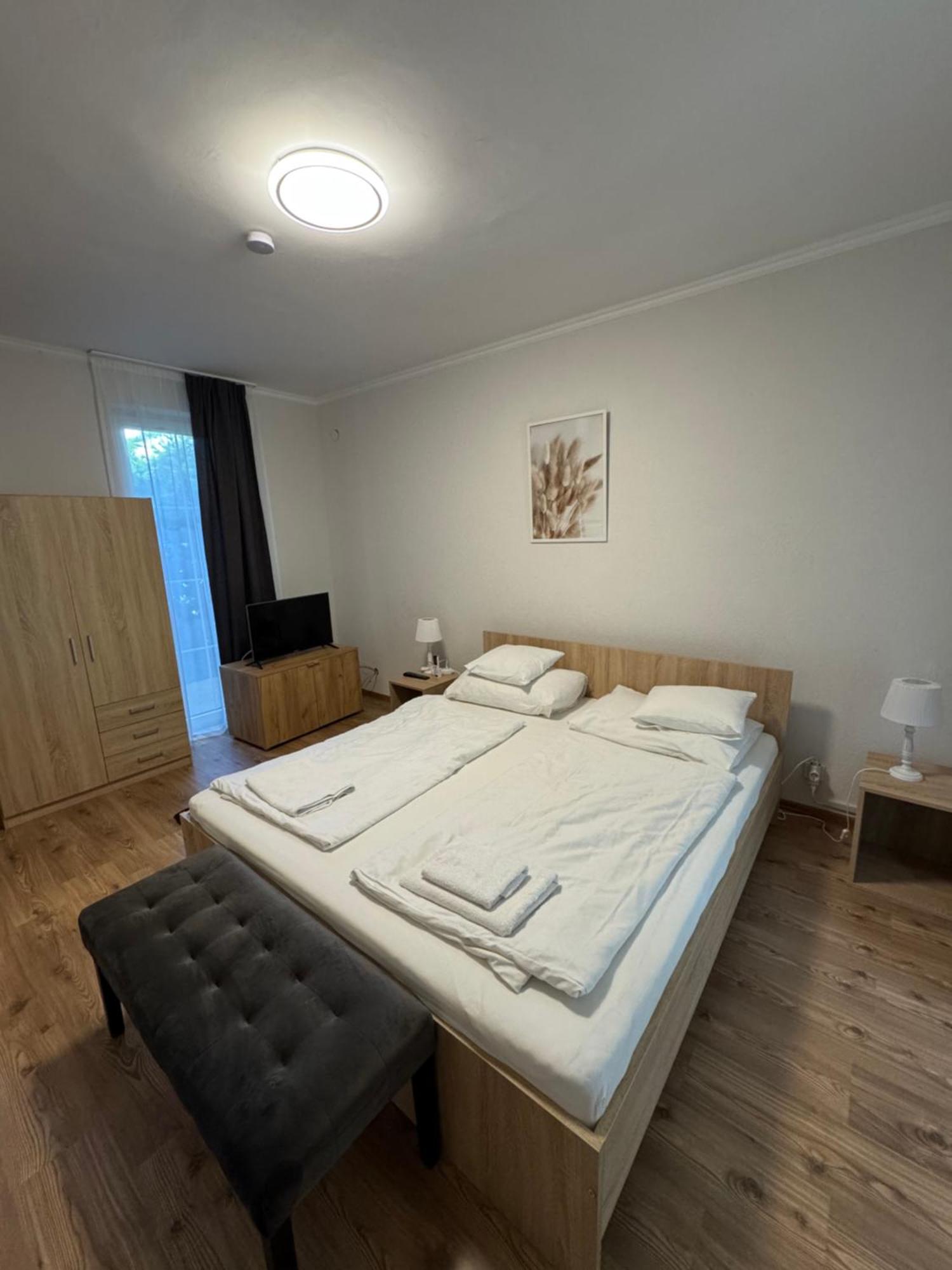 Blathy Apartman Siófok Exteriör bild